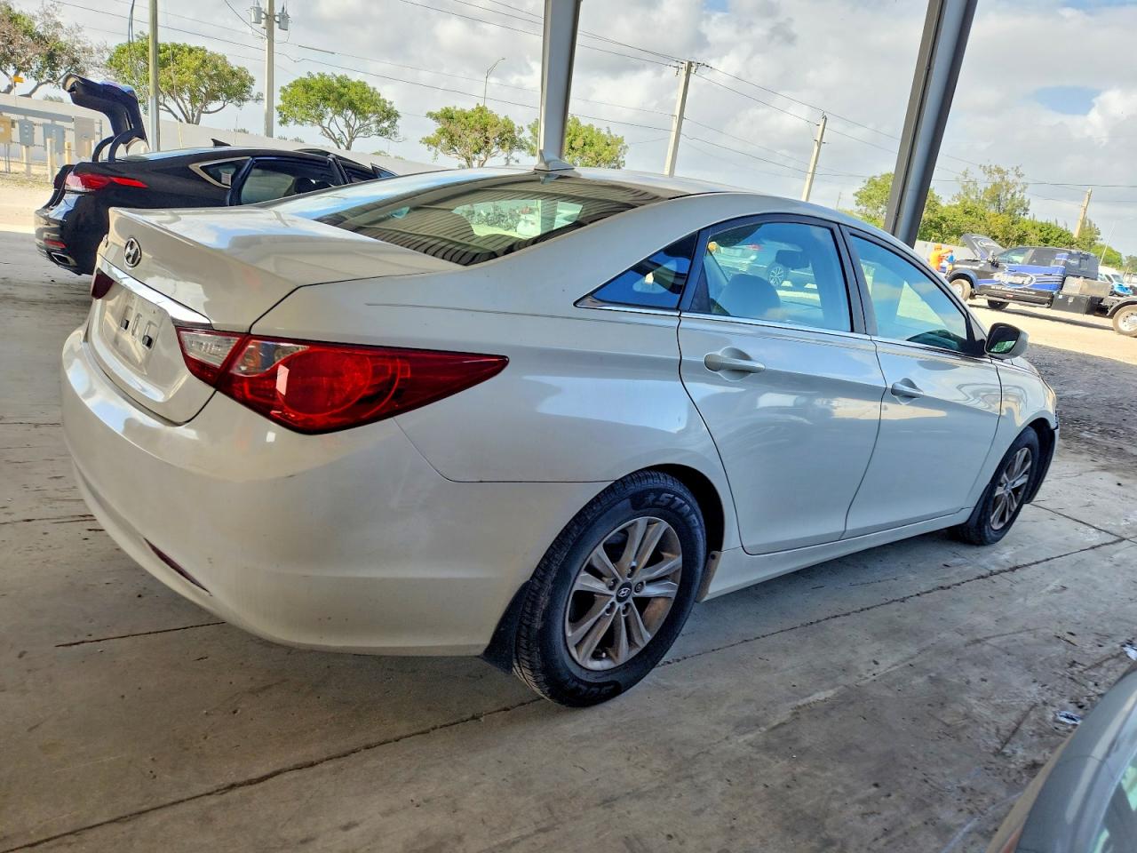2013 HYUNDAI SONATA GLS photo 3