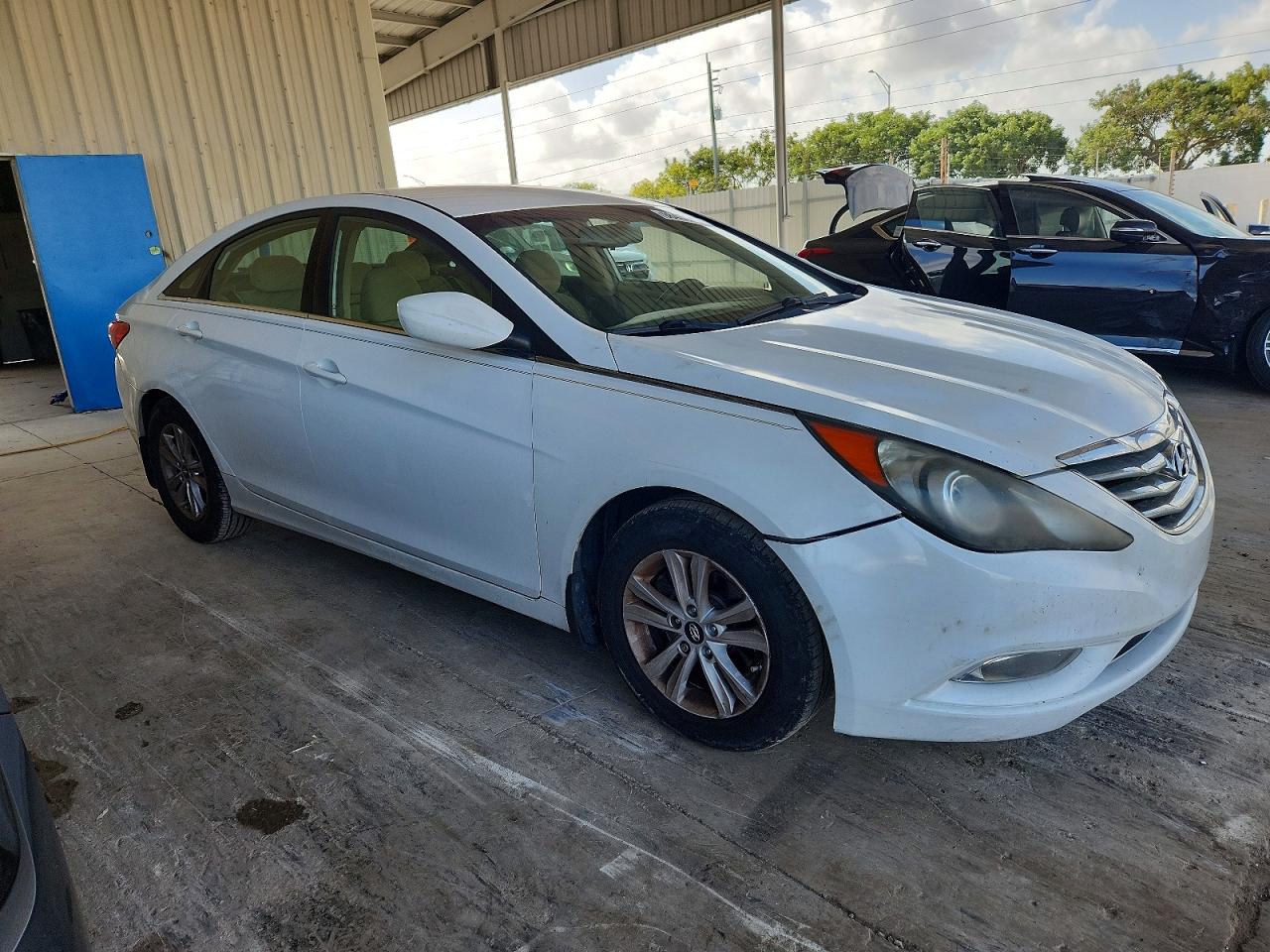 2013 HYUNDAI SONATA GLS photo 4