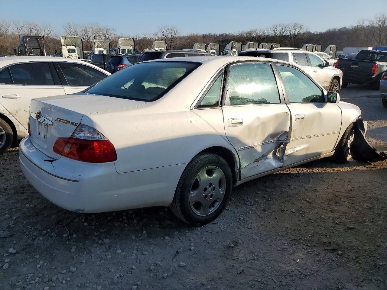 2003 TOYOTA AVALON XL photo 5