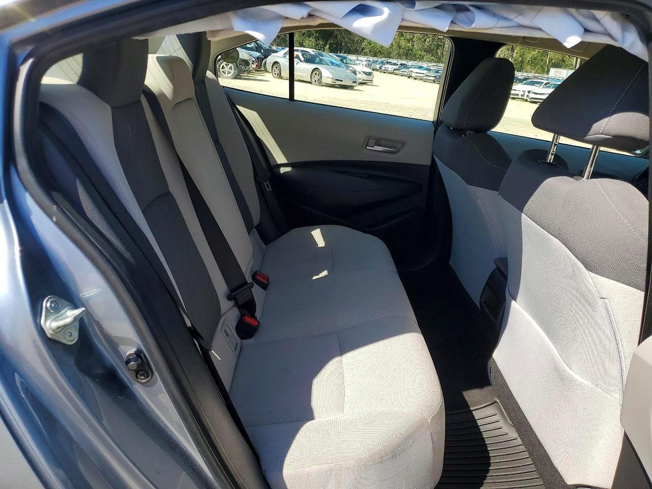 2020 TOYOTA COROLLA LE photo 19