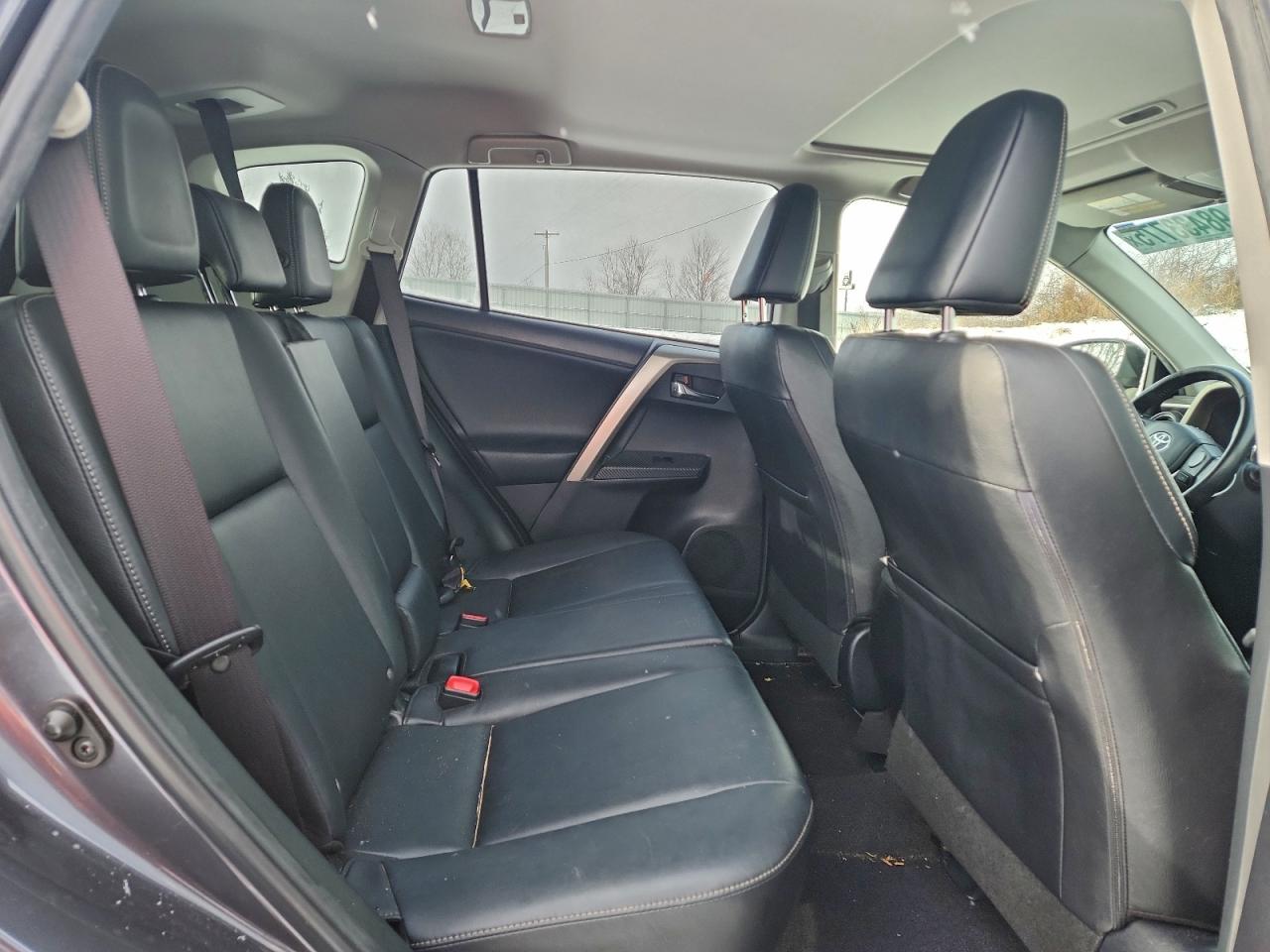 2015 TOYOTA RAV4 LIMITED photo 11