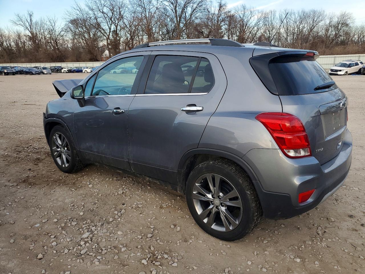 2020 CHEVROLET TRAX 1LT photo 2