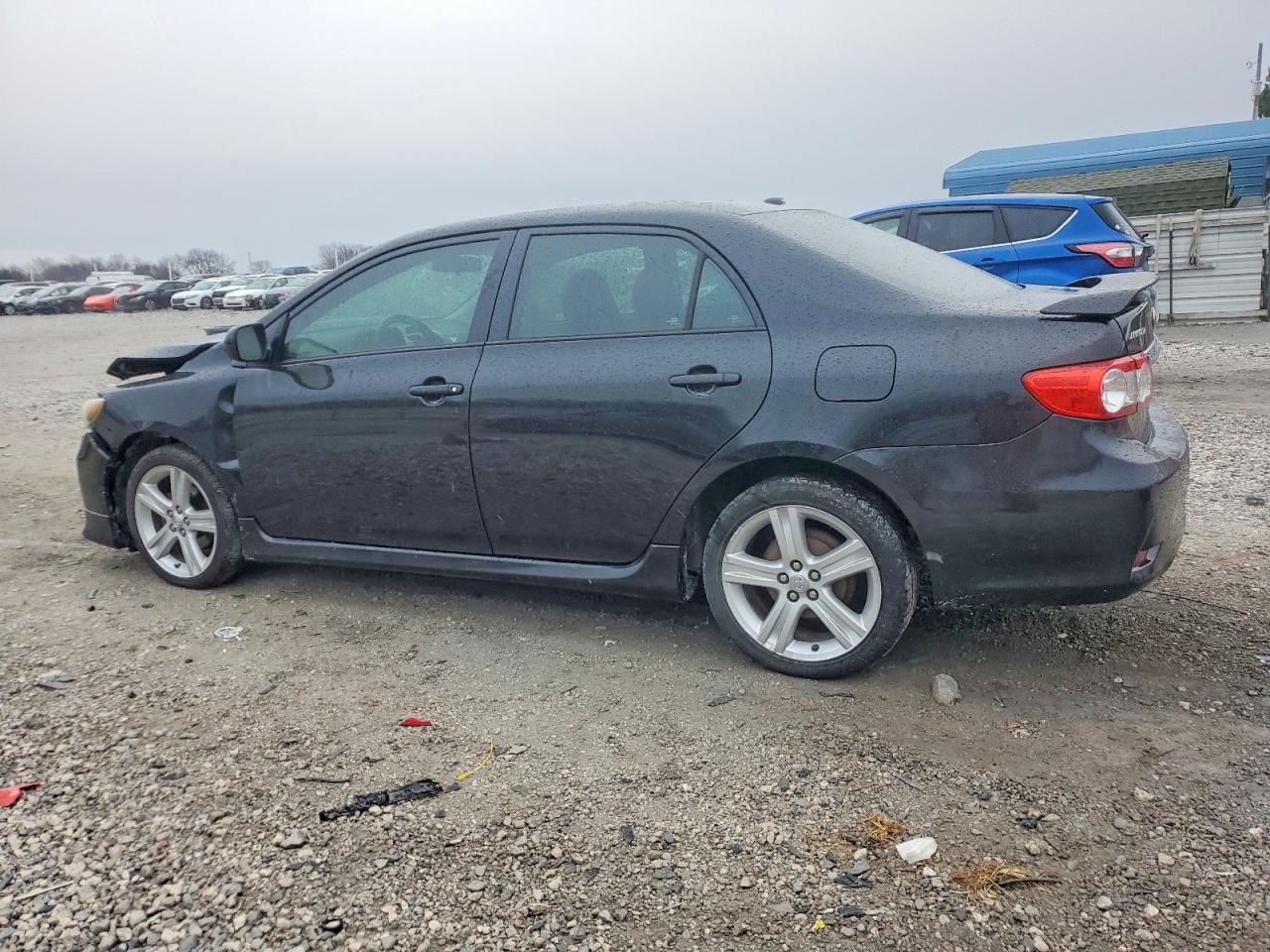 2013 TOYOTA COROLLA BASE photo 4