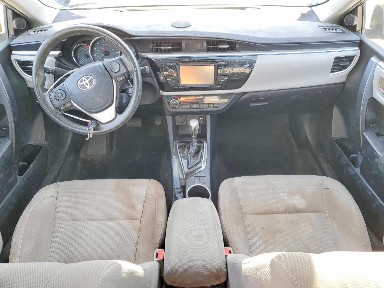 2016 TOYOTA COROLLA L photo 8
