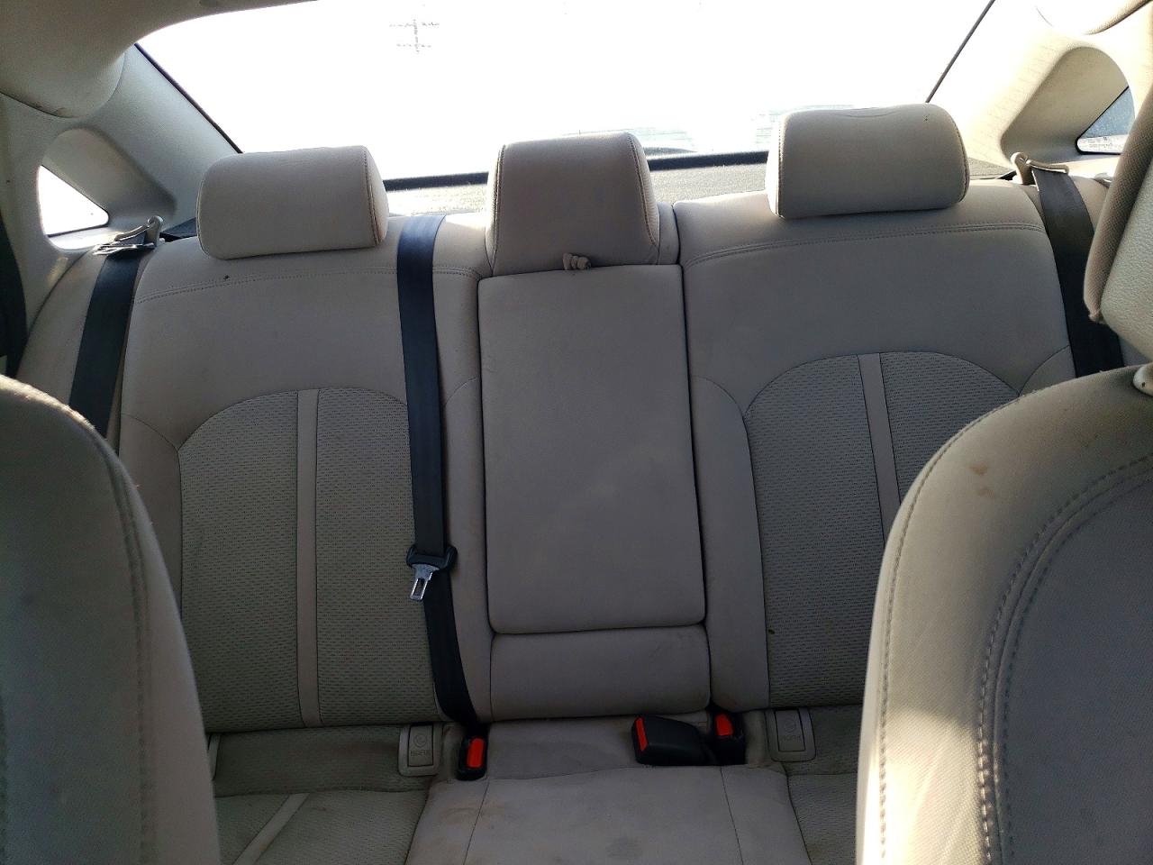 2015 HYUNDAI SONATA SE photo 28