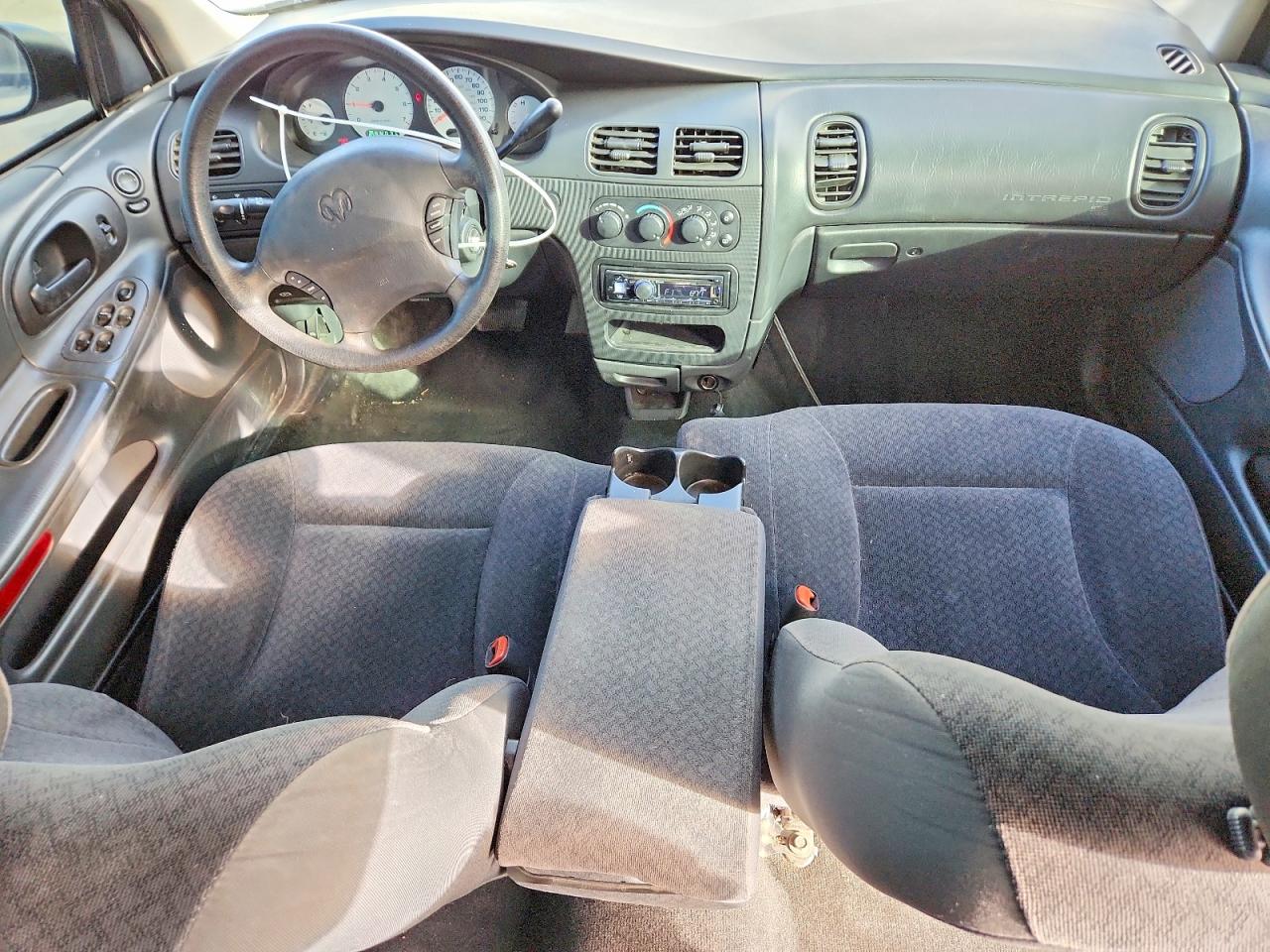 2004 DODGE INTREPID SE photo 22