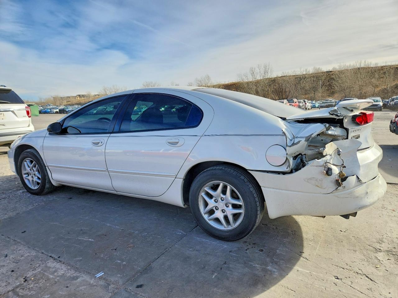 2004 DODGE INTREPID SE photo 4