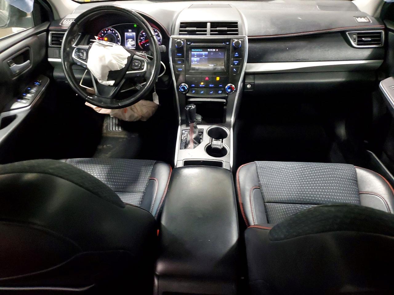 2015 TOYOTA CAMRY LE photo 8