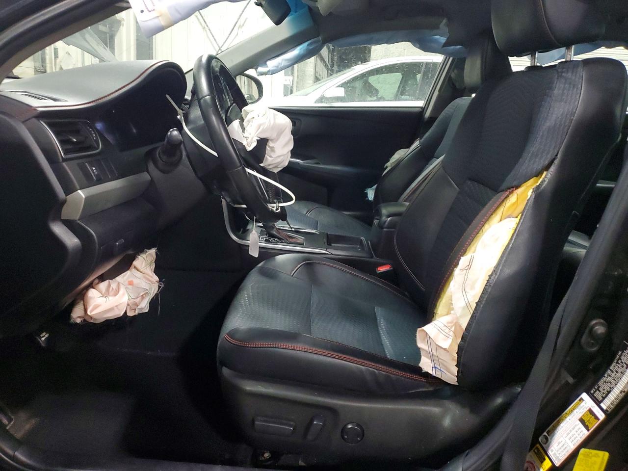 2015 TOYOTA CAMRY LE photo 7