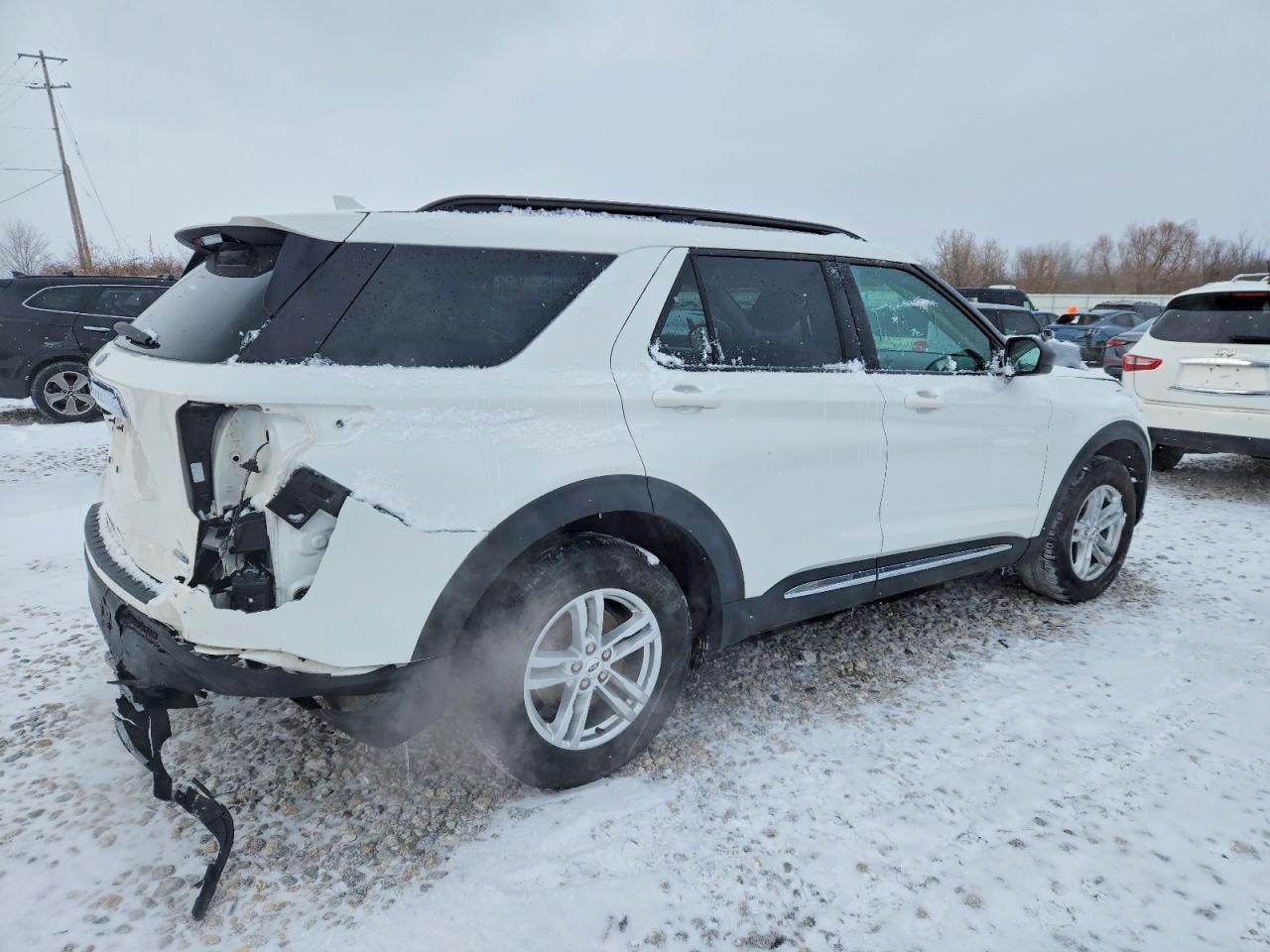 2020 FORD EXPLORER XLT photo 3
