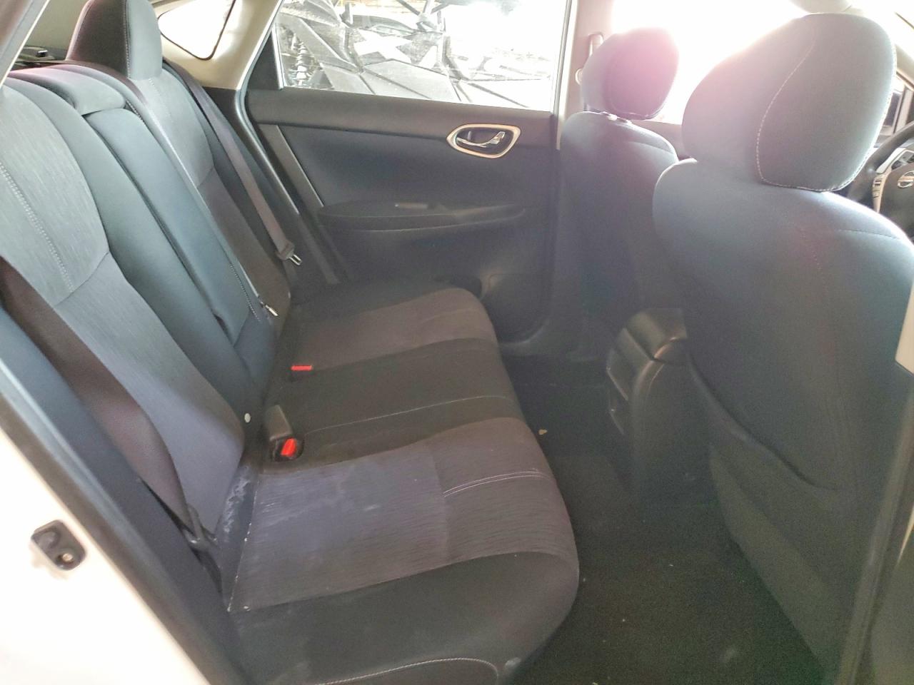 2014 NISSAN SENTRA S photo 10