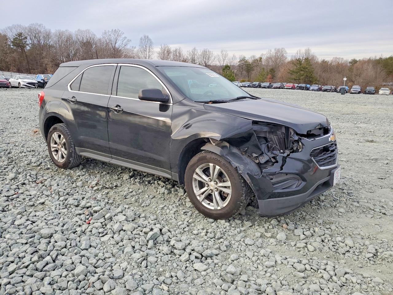 2017 CHEVROLET EQUINOX LS photo 4