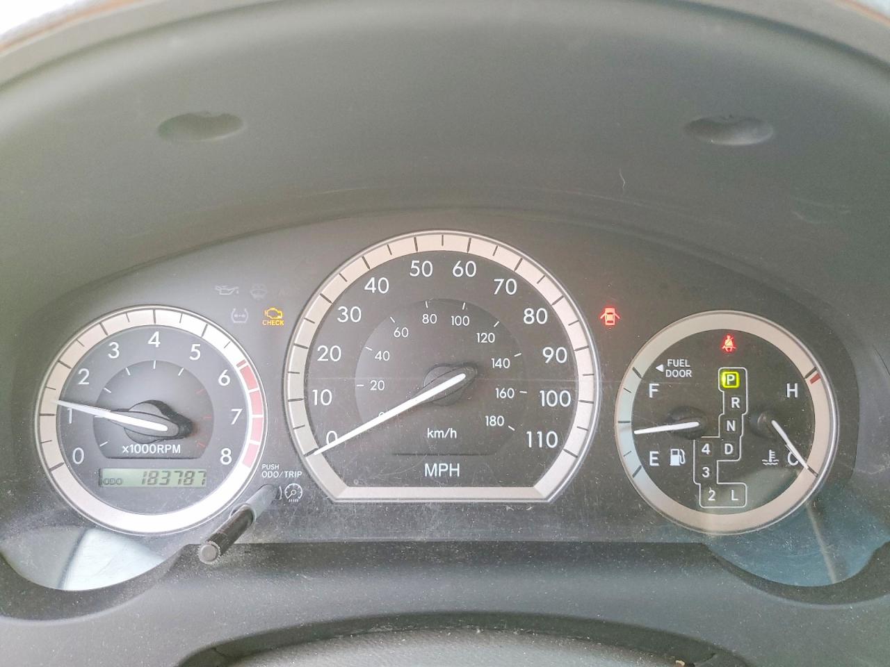 2004 TOYOTA SIENNA CE photo 9