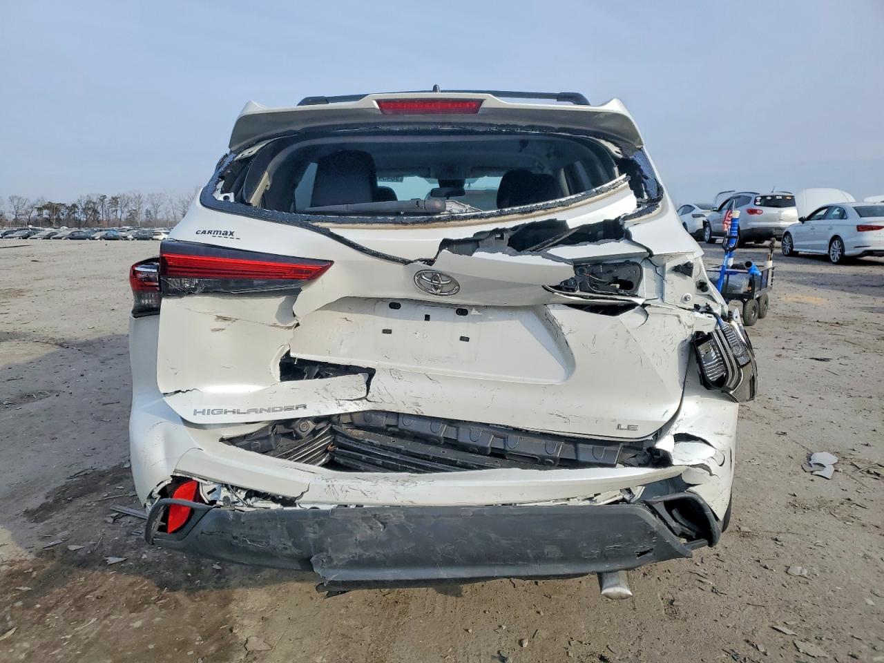 2023 TOYOTA HIGHLANDER L photo 6
