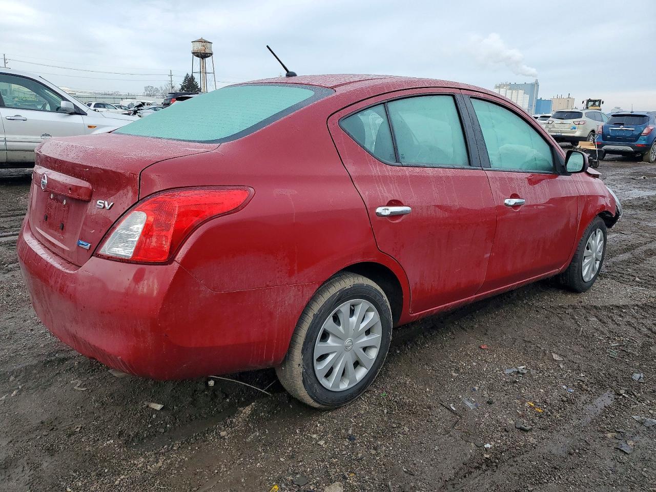 2012 NISSAN VERSA S photo 3