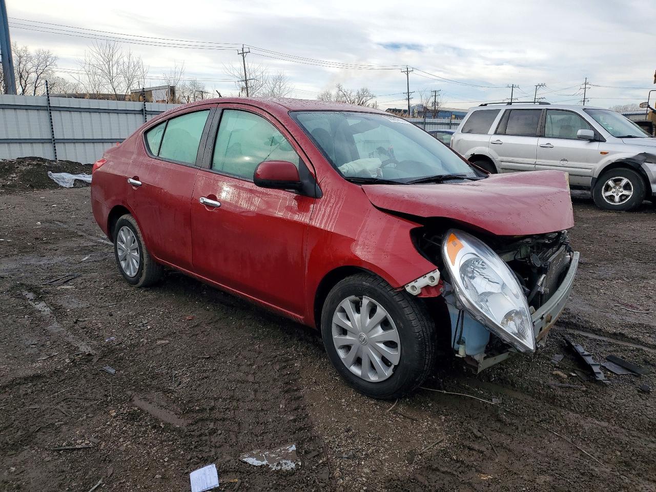 2012 NISSAN VERSA S photo 4