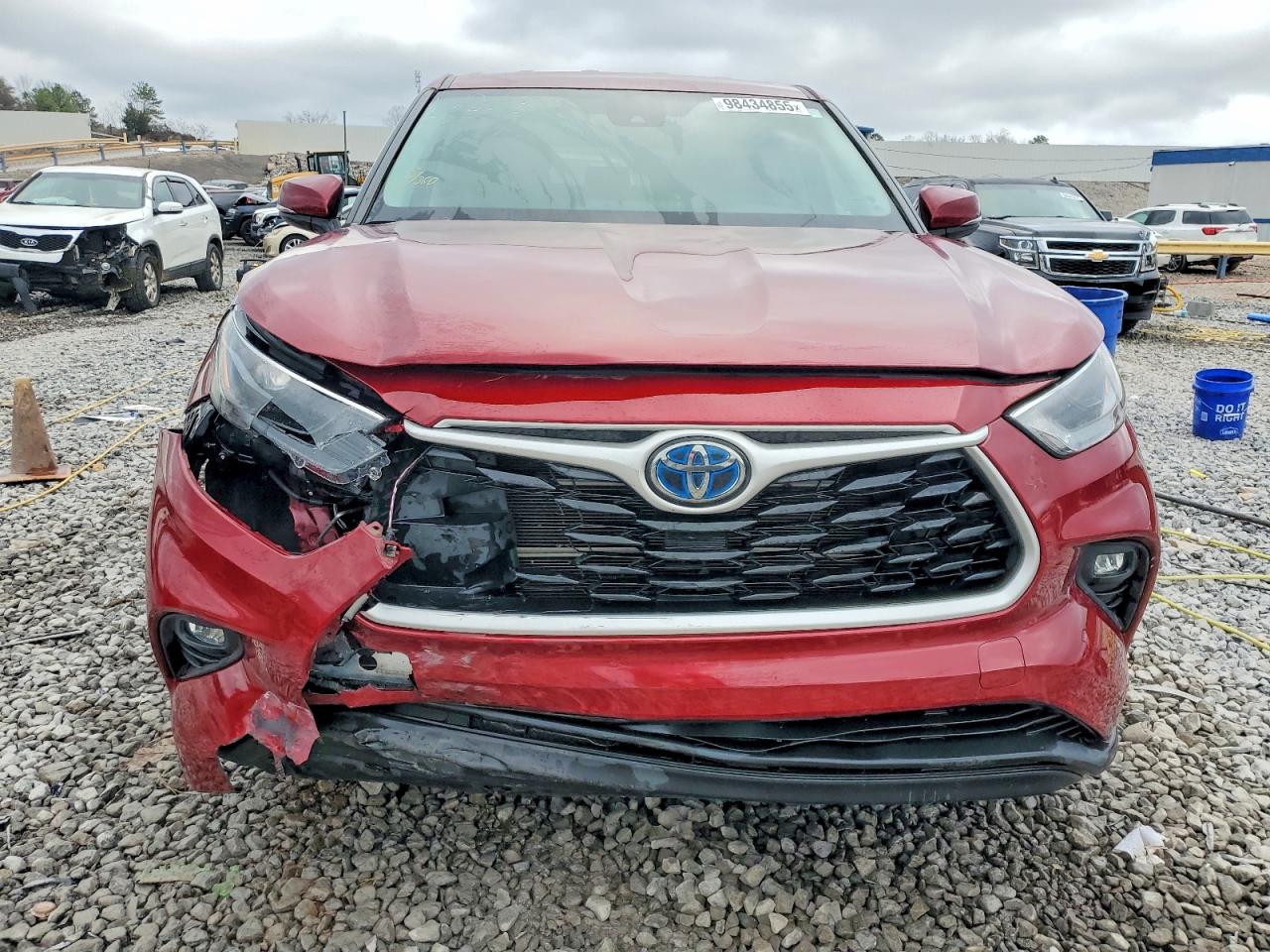 2022 TOYOTA HIGHLANDER HYBRID LE photo 13