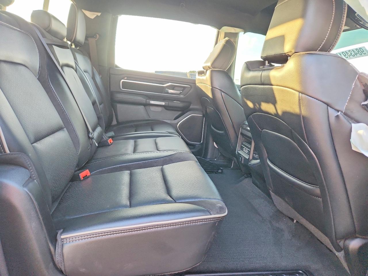 2021 RAM 1500 LARAMIE photo 10
