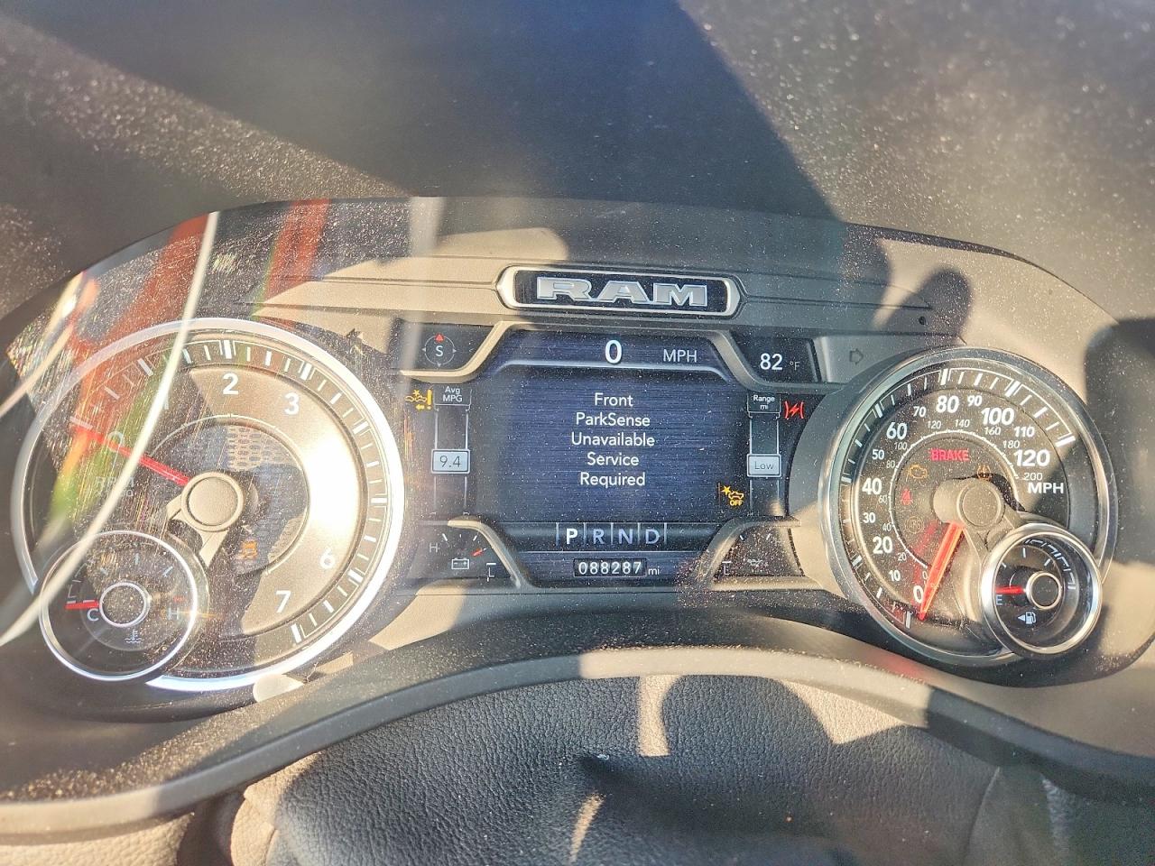 2021 RAM 1500 LARAMIE photo 9