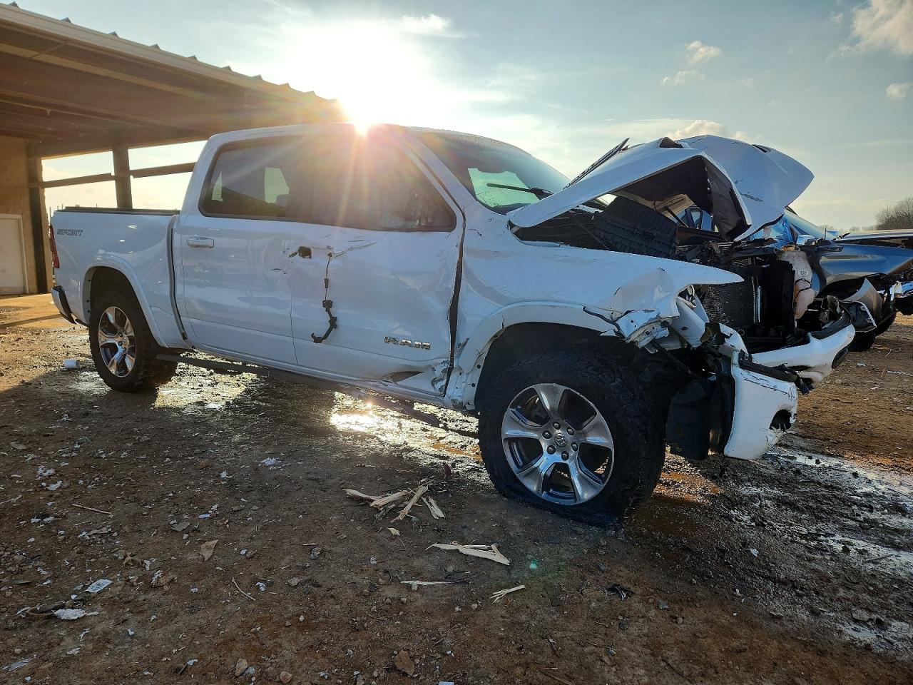 2021 RAM 1500 LARAMIE photo 4