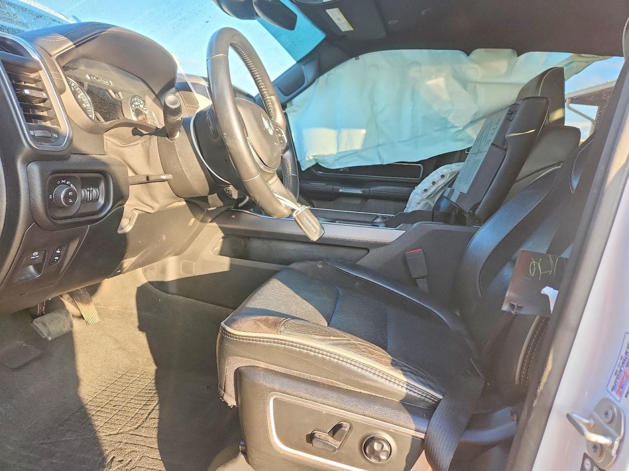 2021 RAM 1500 LARAMIE photo 7