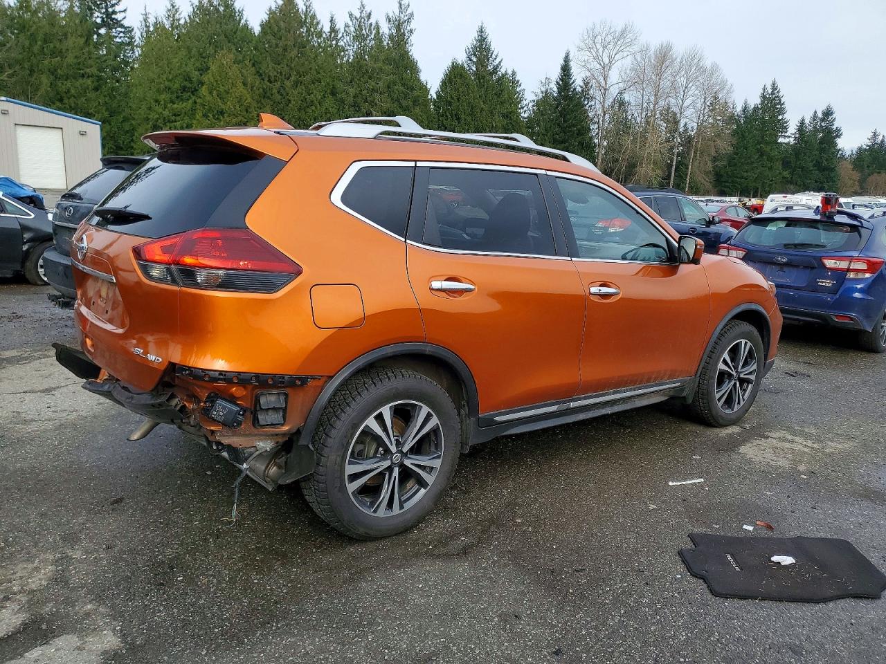 2018 NISSAN ROGUE S photo 3