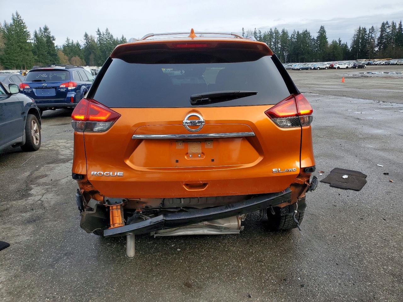 2018 NISSAN ROGUE S photo 6