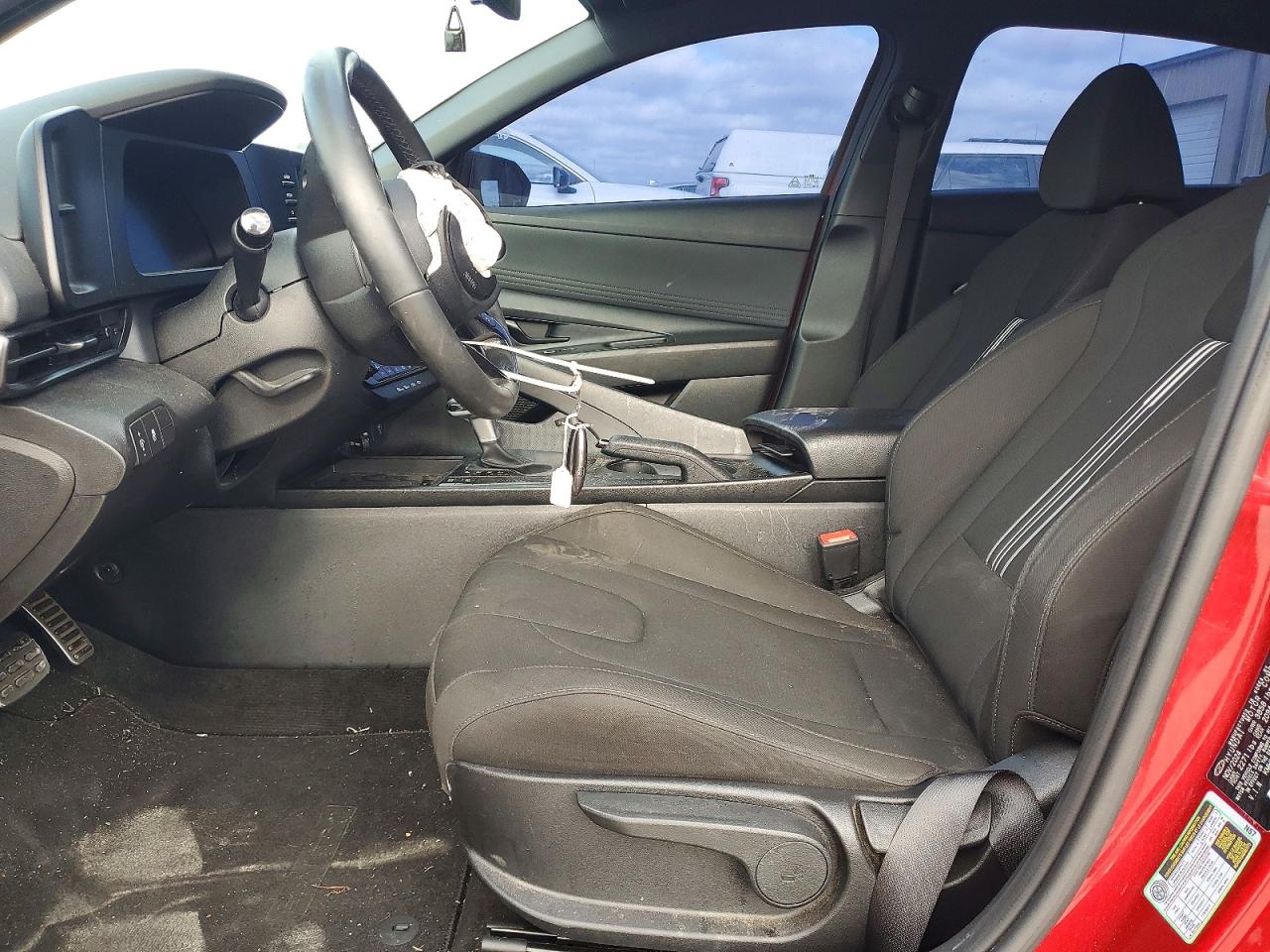 2025 HYUNDAI ELANTRA SEL SPORT photo 7