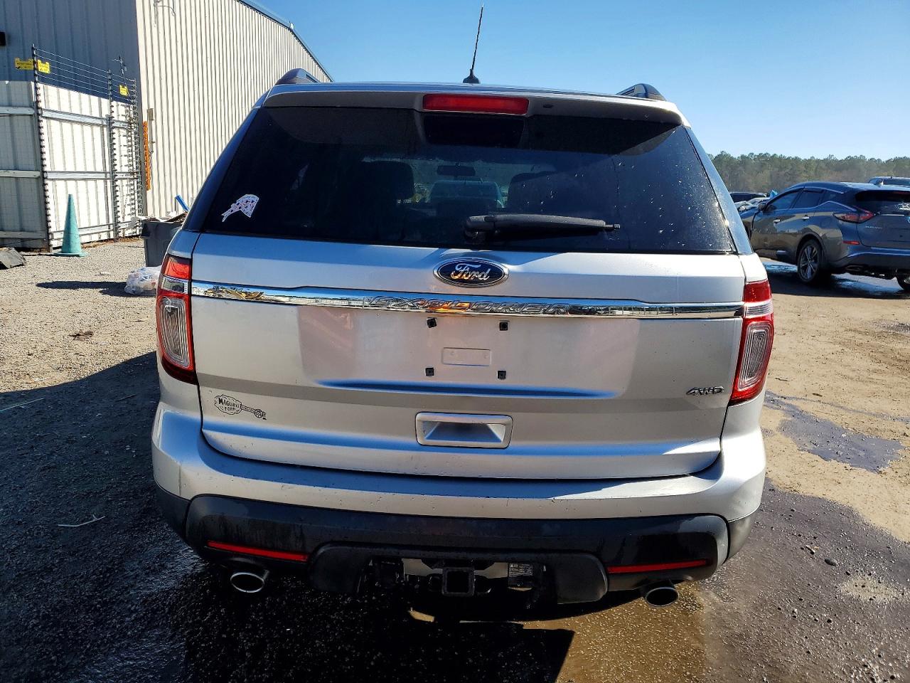 2015 FORD EXPLORER photo 6