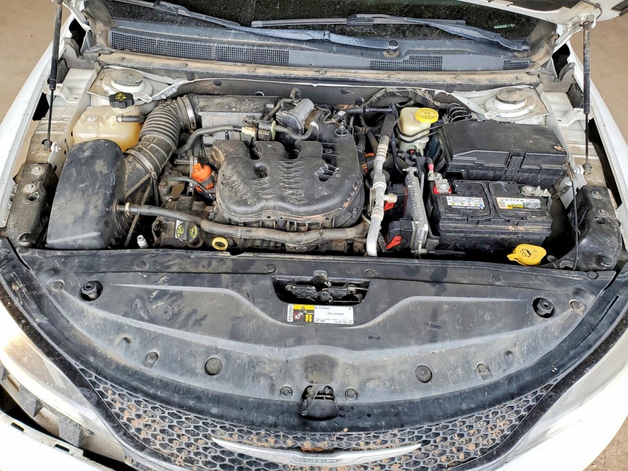 2015 CHRYSLER 200 S photo 11