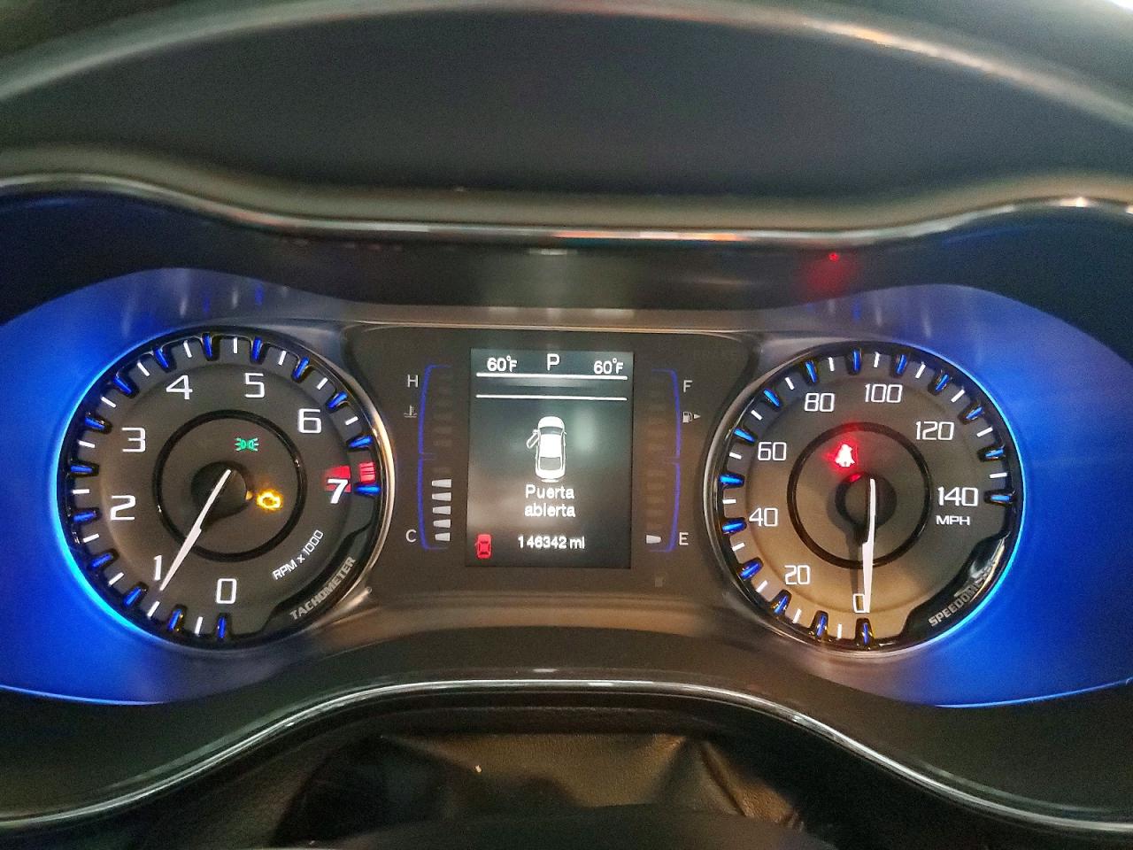 2015 CHRYSLER 200 S photo 9