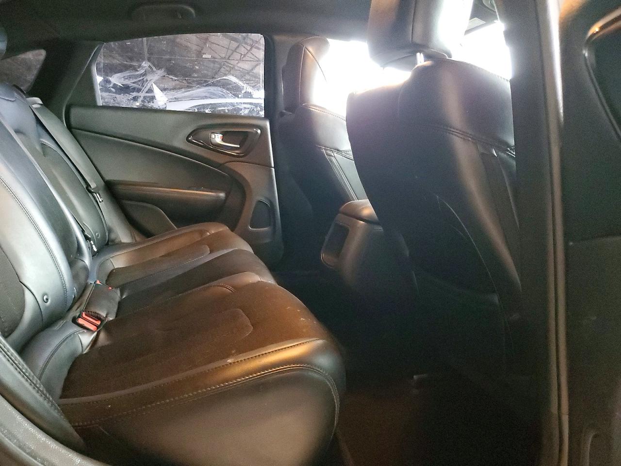 2015 CHRYSLER 200 S photo 10
