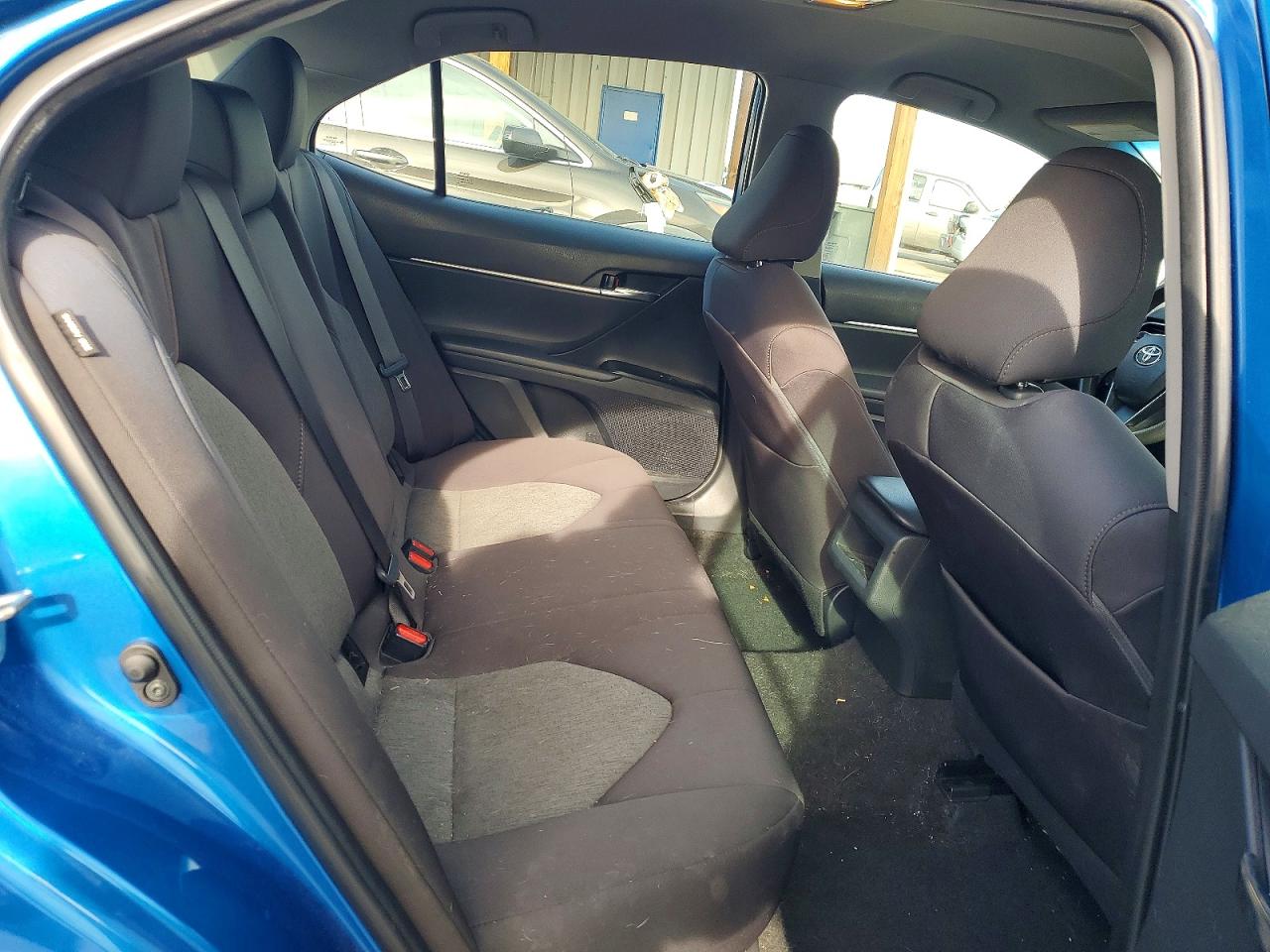 2019 TOYOTA CAMRY L photo 10