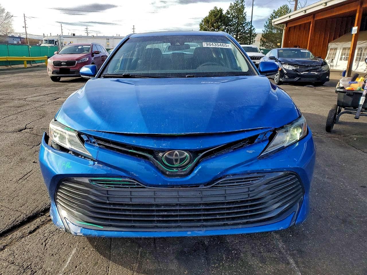 2019 TOYOTA CAMRY L photo 5
