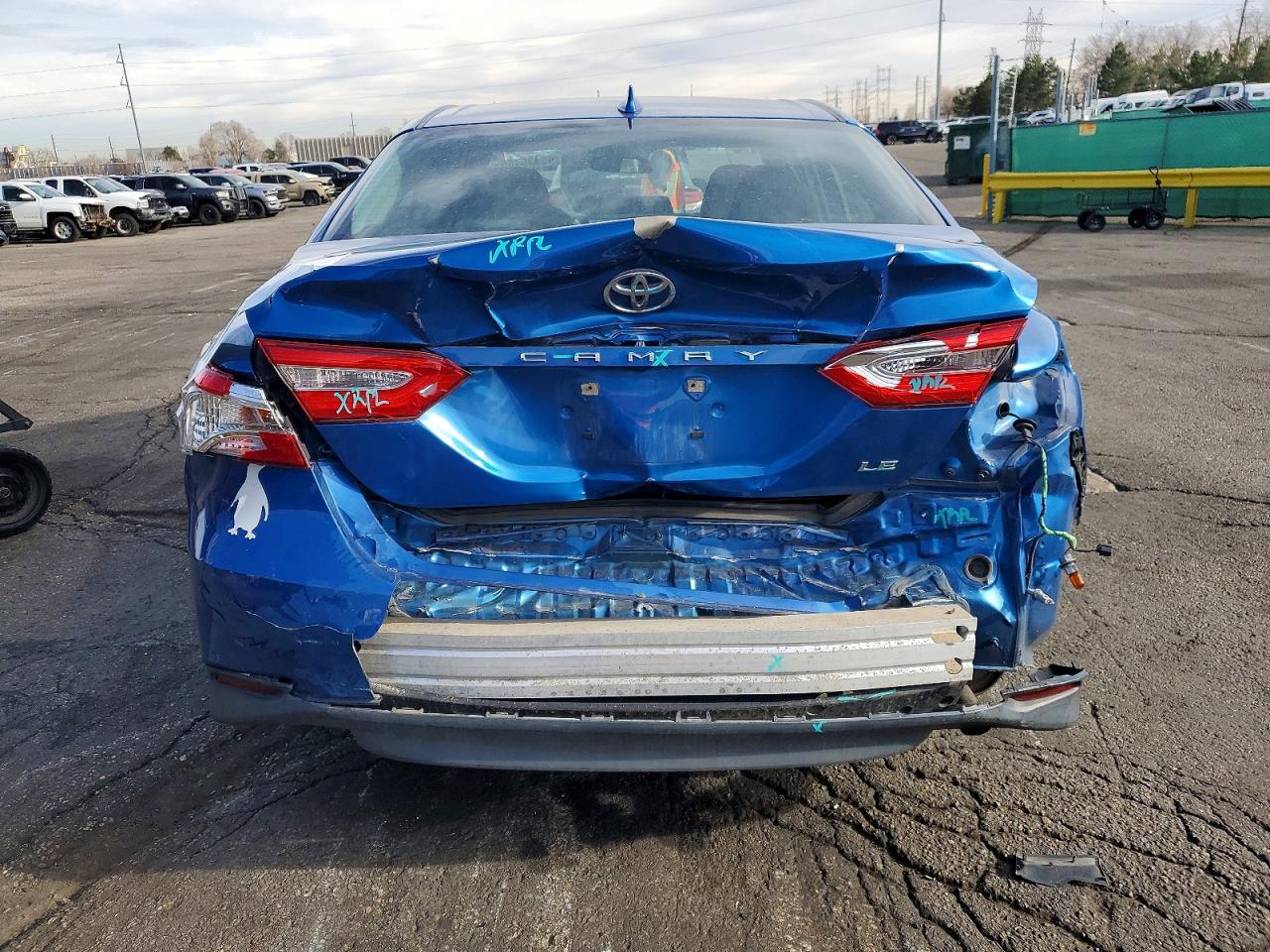 2019 TOYOTA CAMRY L photo 6