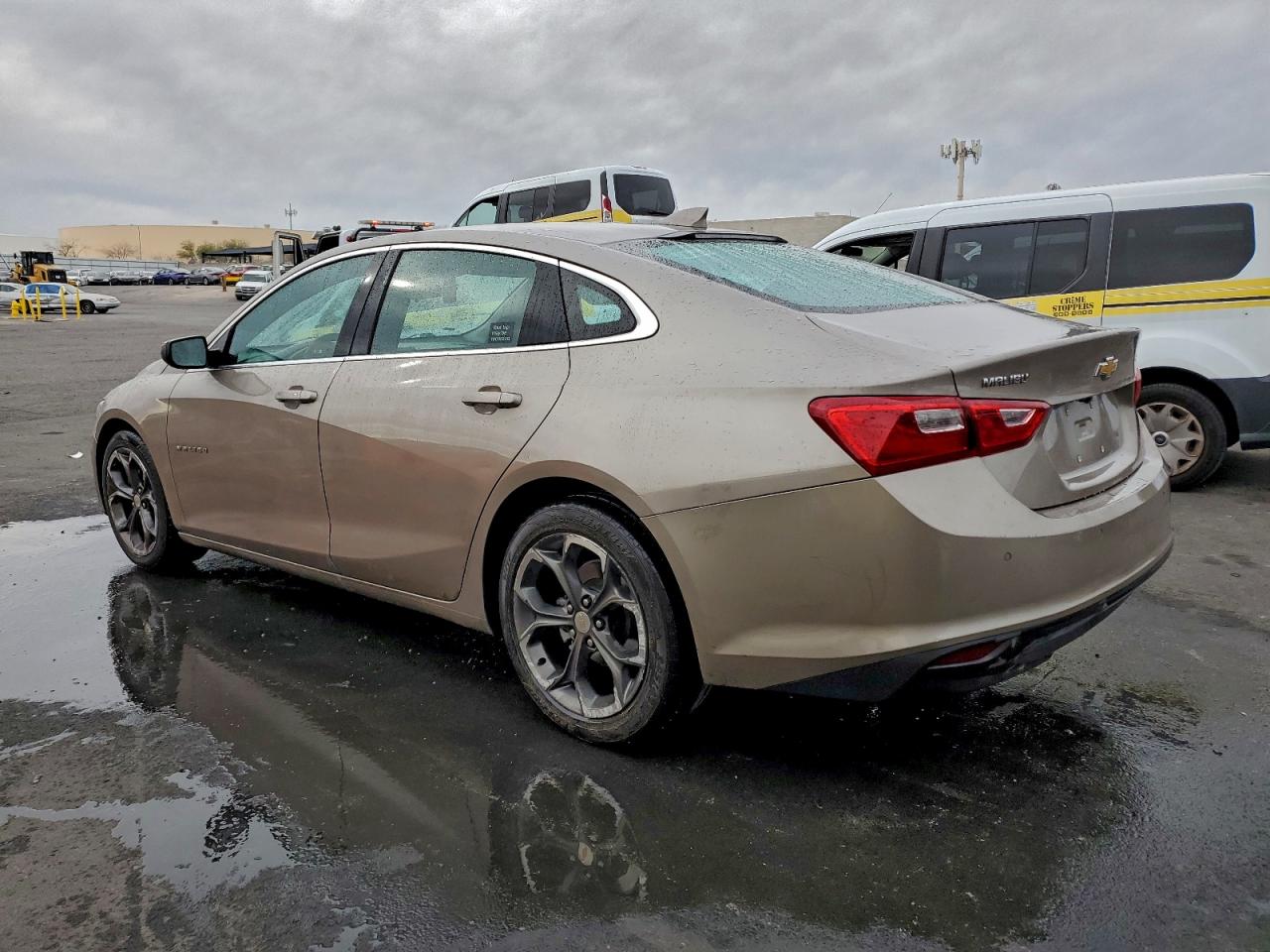 2023 CHEVROLET MALIBU LT photo 2