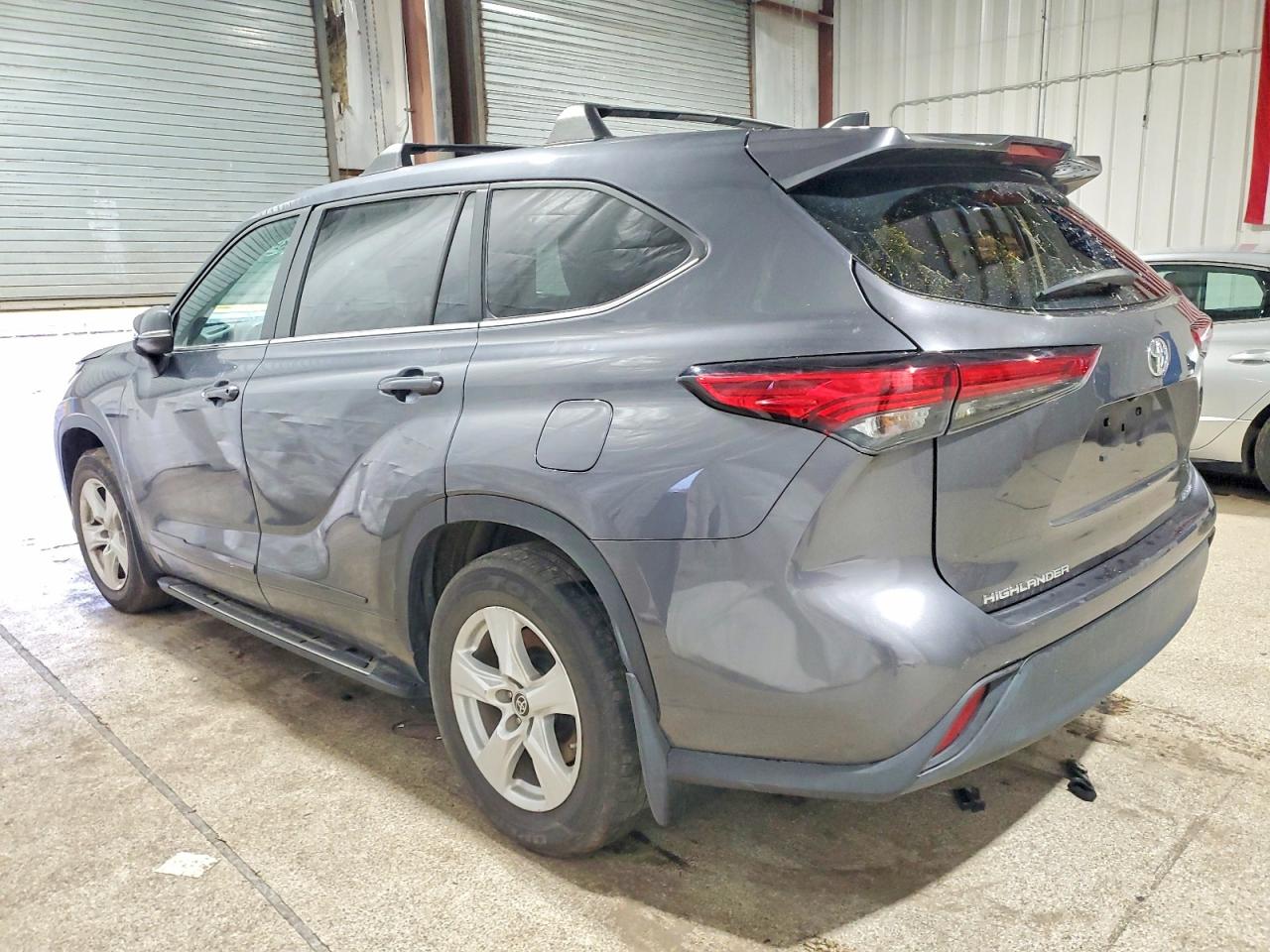 2023 TOYOTA HIGHLANDER L photo 2