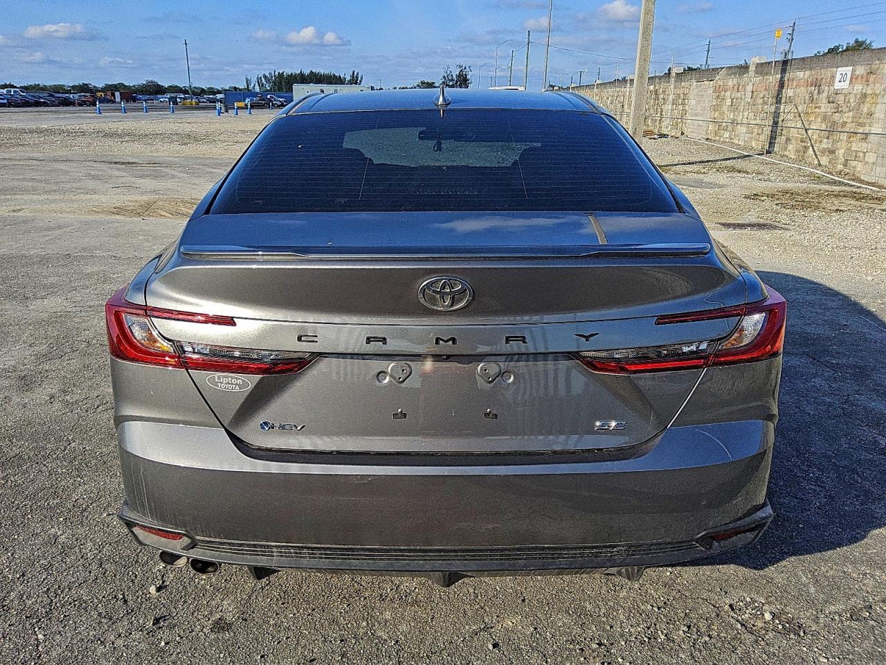 2025 TOYOTA CAMRY XSE photo 6