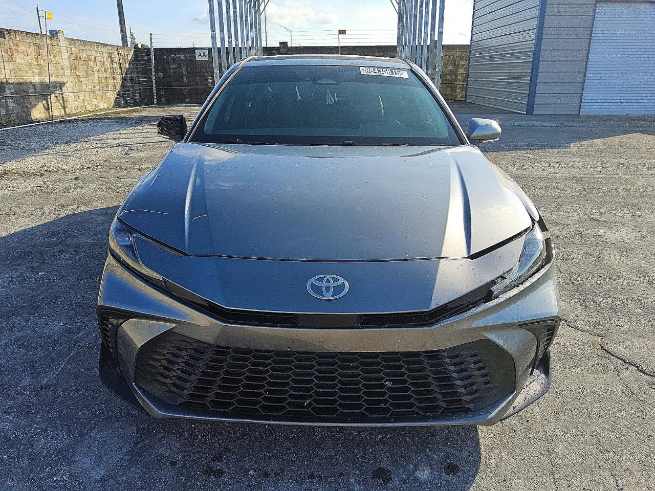2025 TOYOTA CAMRY XSE photo 5