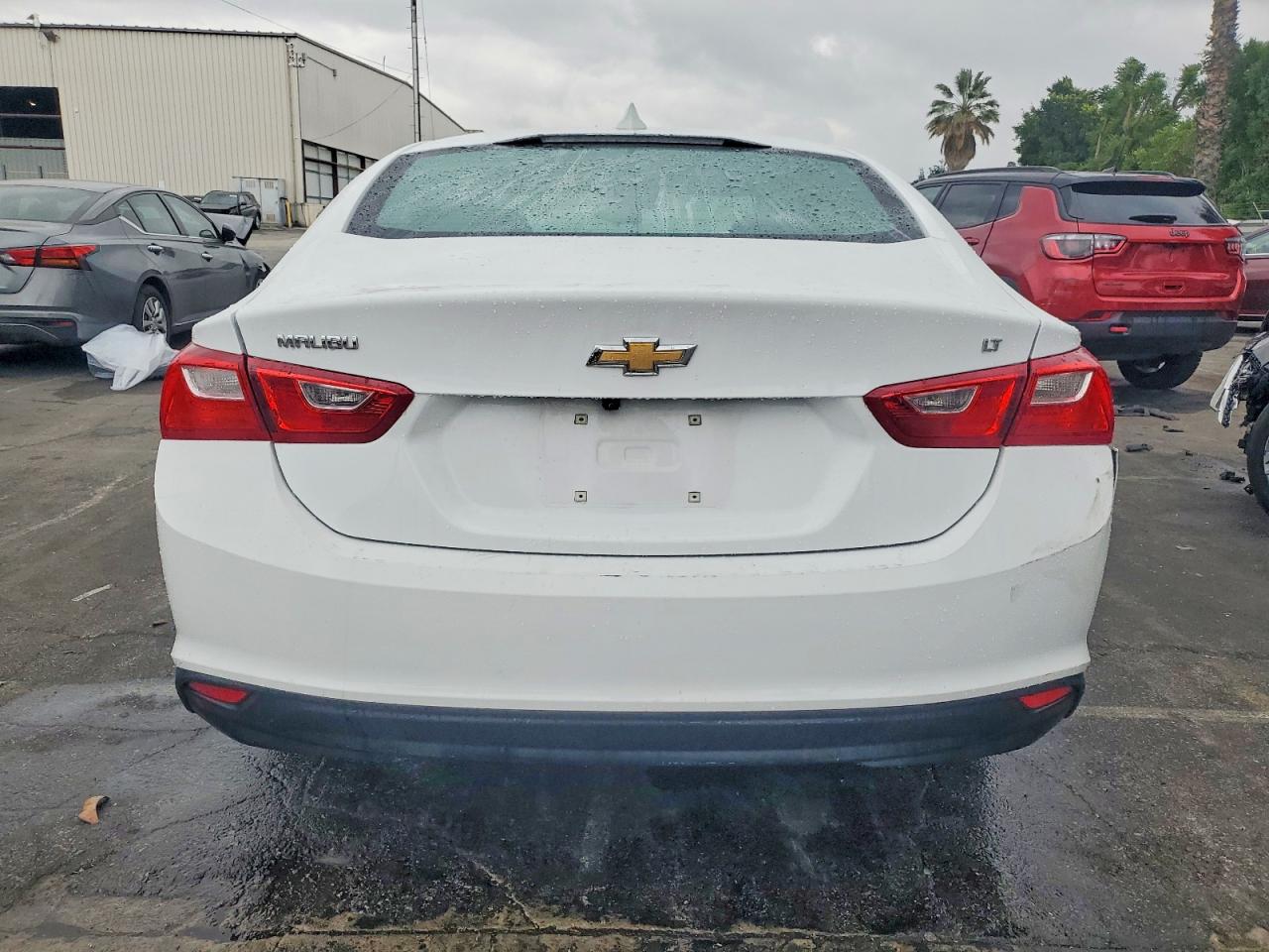 2023 CHEVROLET MALIBU LT photo 6