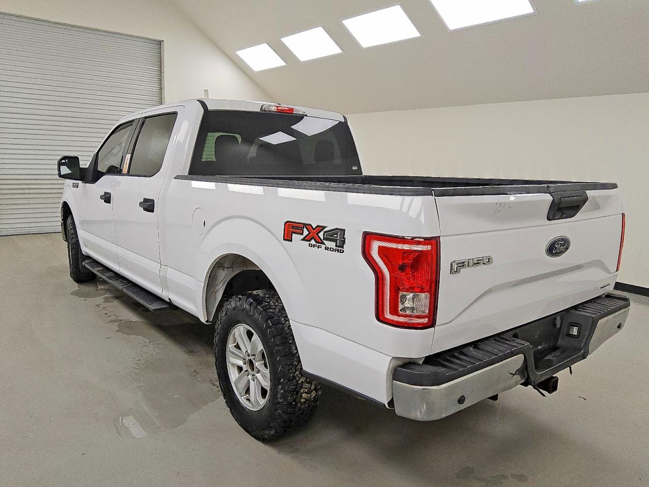 2016 FORD F150 SUPERCREW photo 2