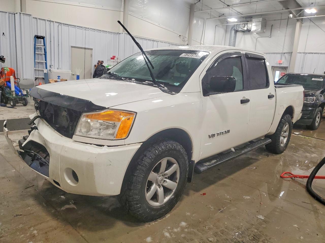 2012 NISSAN TITAN