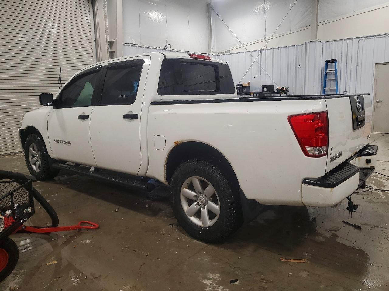 2012 NISSAN TITAN S photo 2