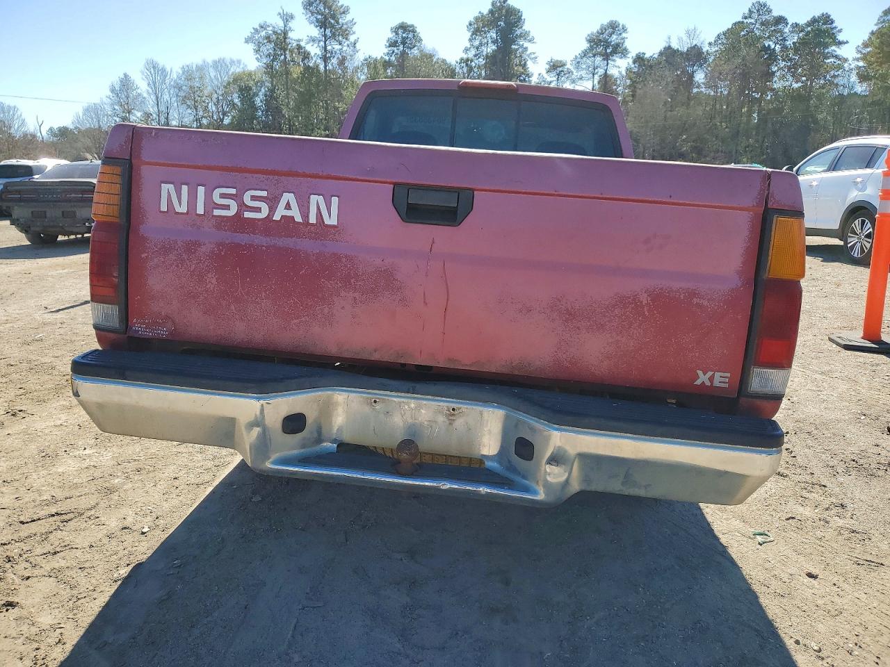 1997 NISSAN TRUCK BASE photo 6
