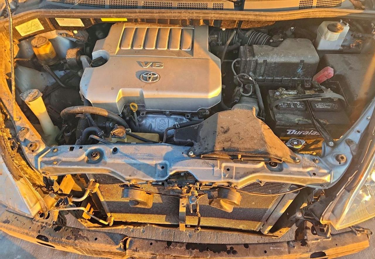 2009 TOYOTA SIENNA CE photo 11