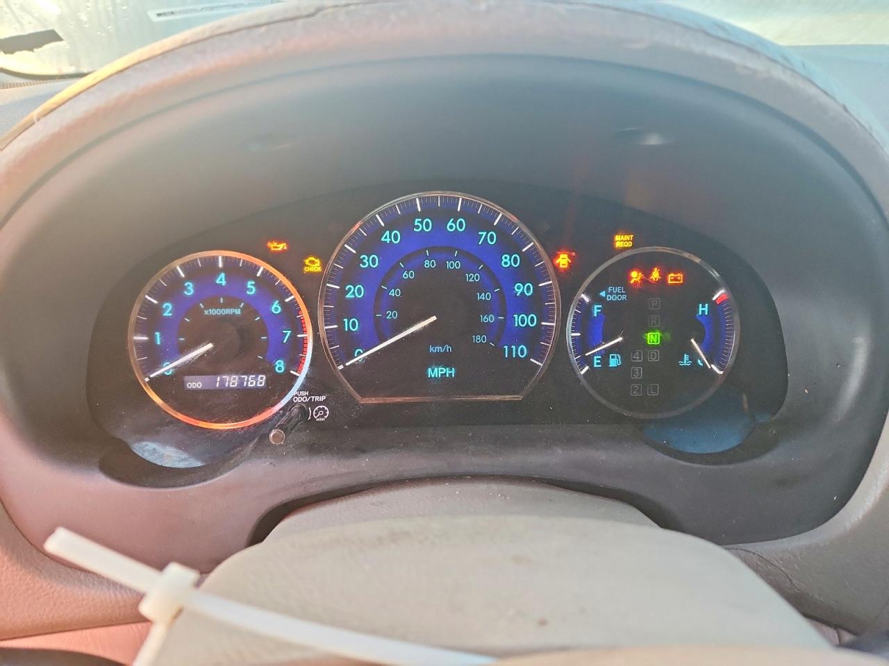 2009 TOYOTA SIENNA CE photo 9