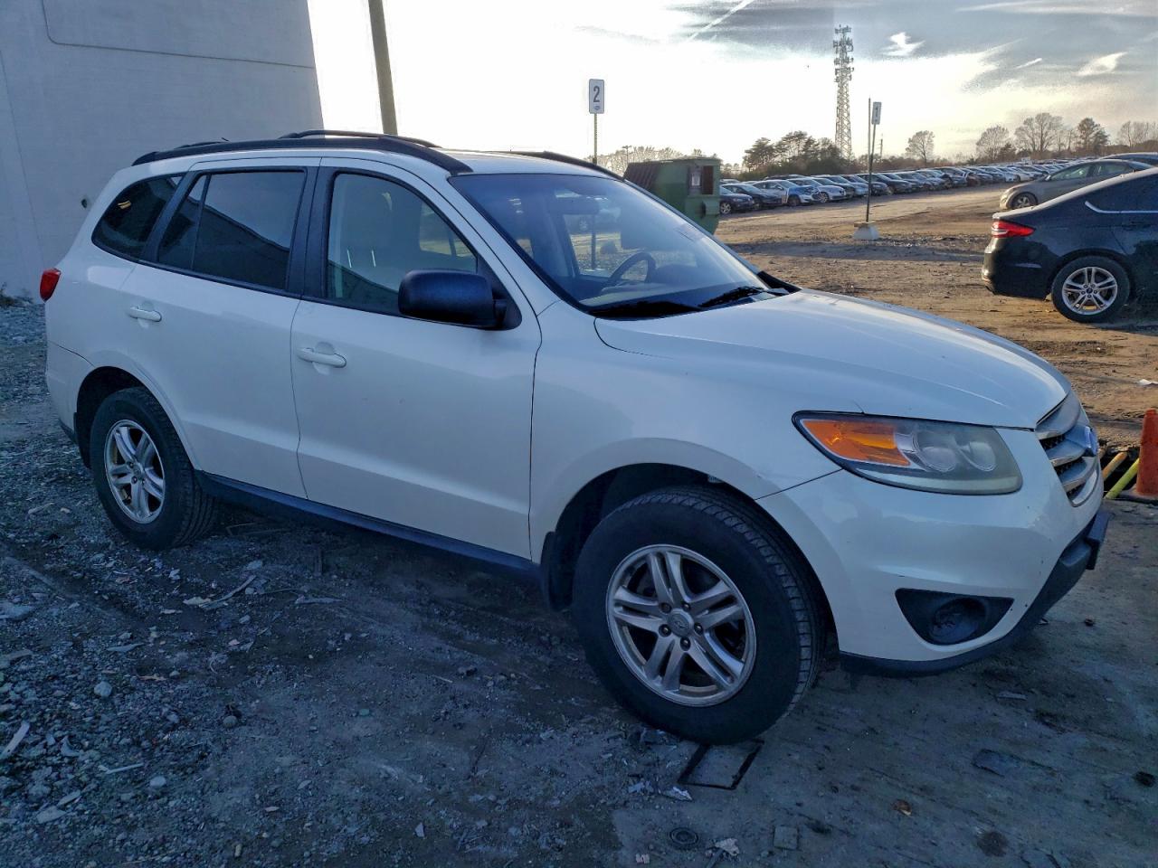 2012 HYUNDAI SANTA FE GLS photo 4