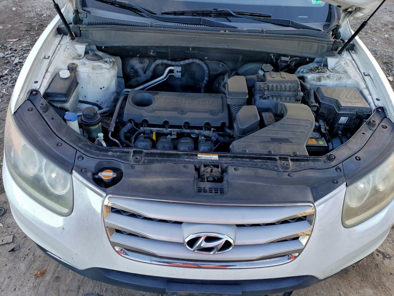 2012 HYUNDAI SANTA FE GLS photo 12