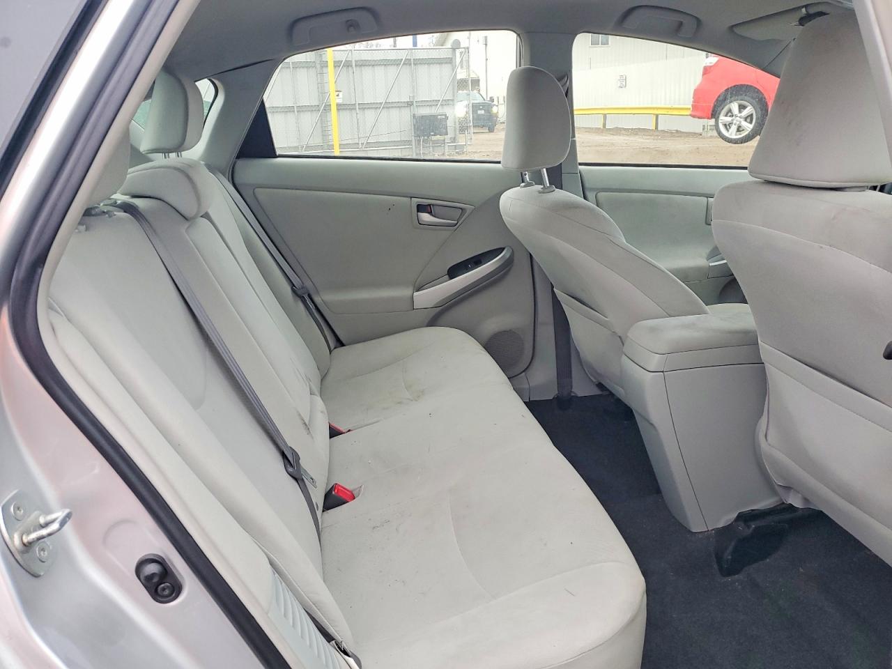 2013 TOYOTA PRIUS photo 10