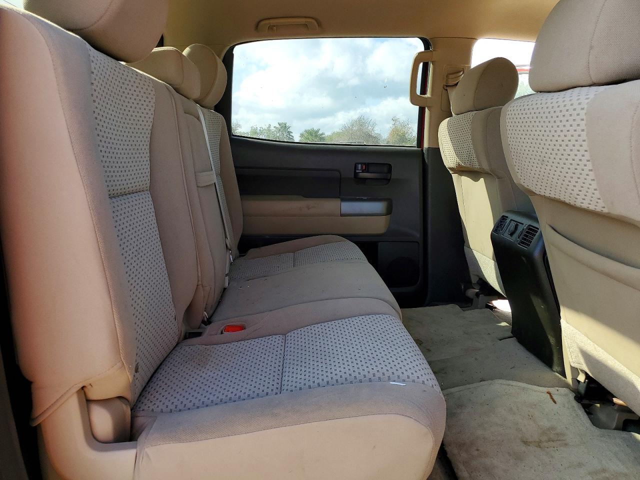 2011 TOYOTA TUNDRA CREWMAX SR5 photo 10